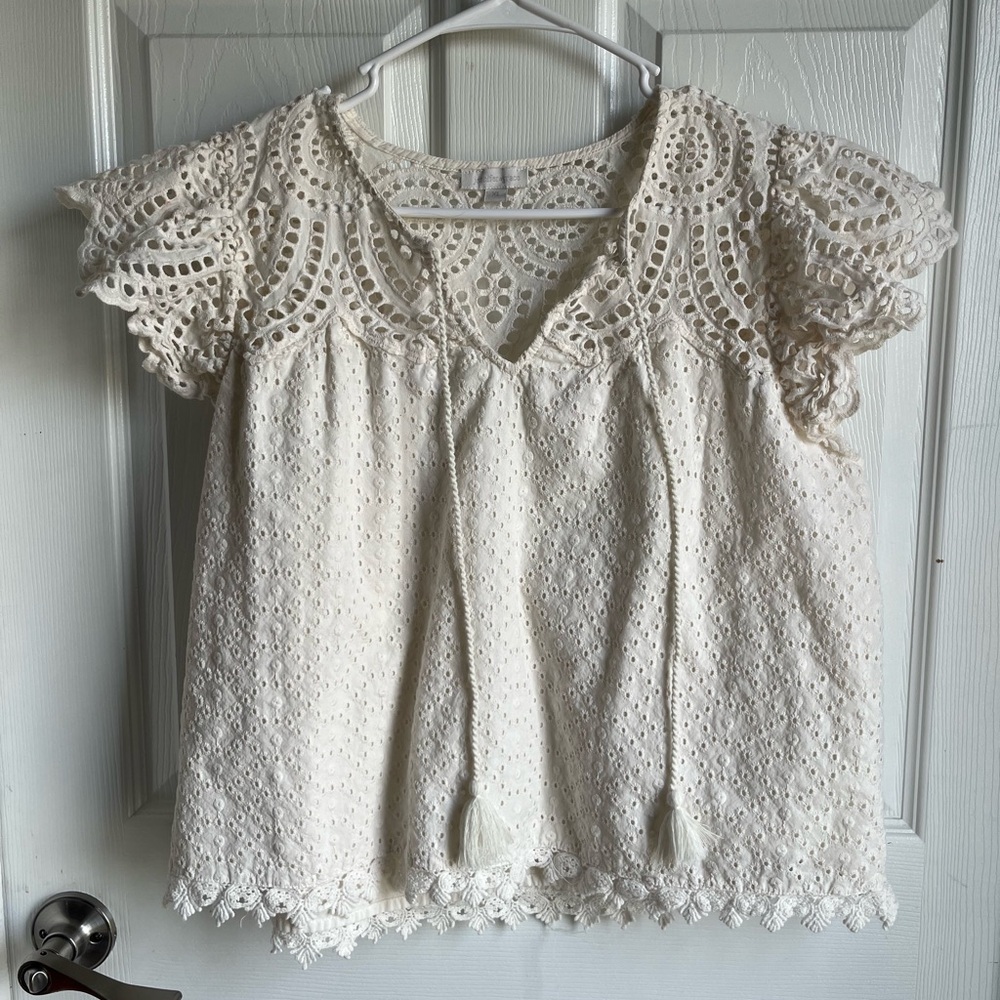 Women’s Cream Eyelet Crochet Tie-Front Blouse